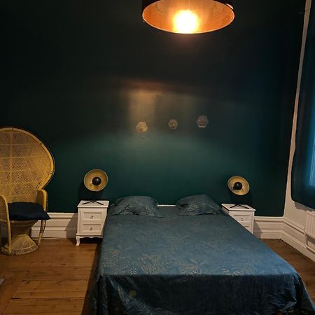 Hyper Centre LILLE appt. 6 personnes confortable pour famille ou amis Extérieur photo